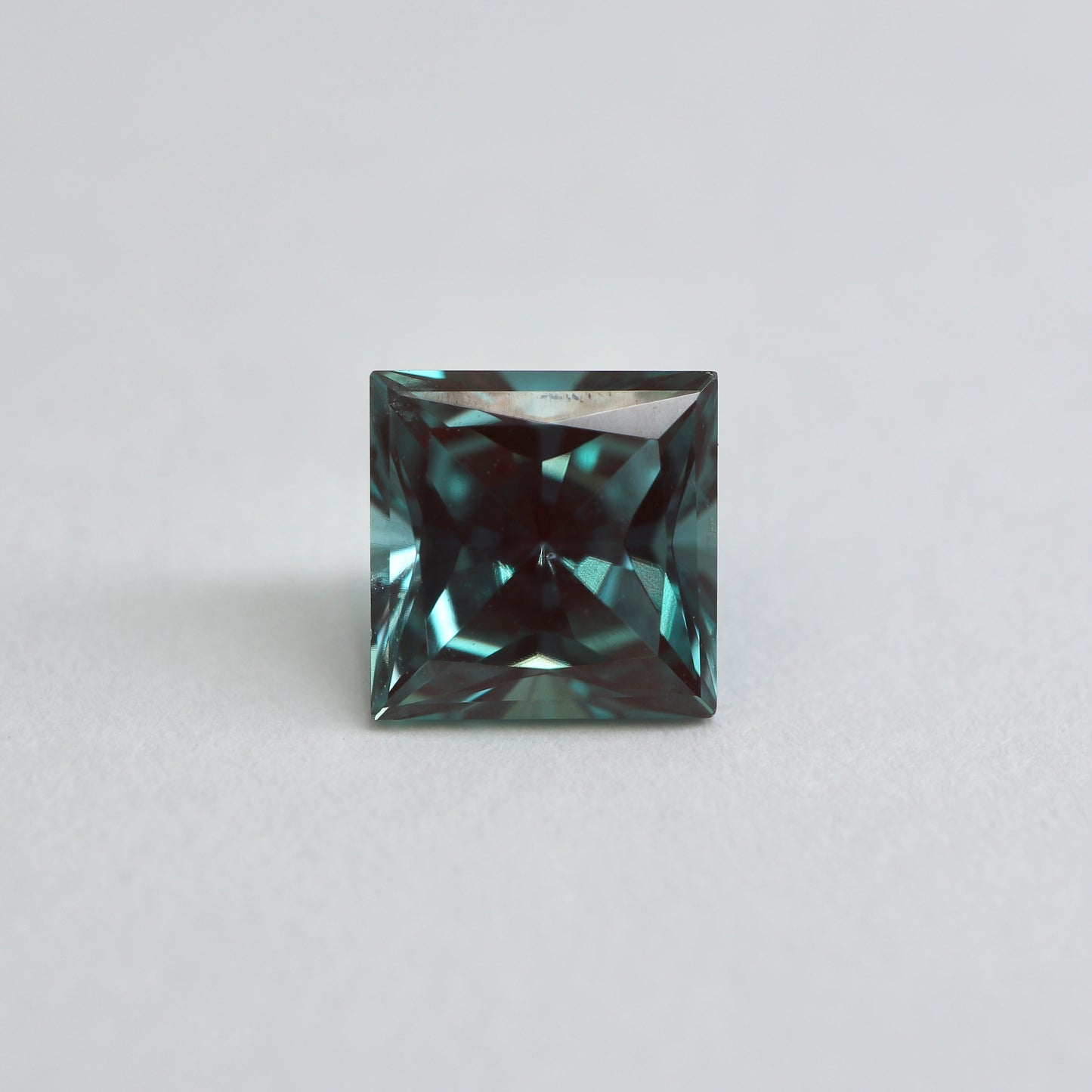 【合成アレキサンドライト1.511ct】【F009】