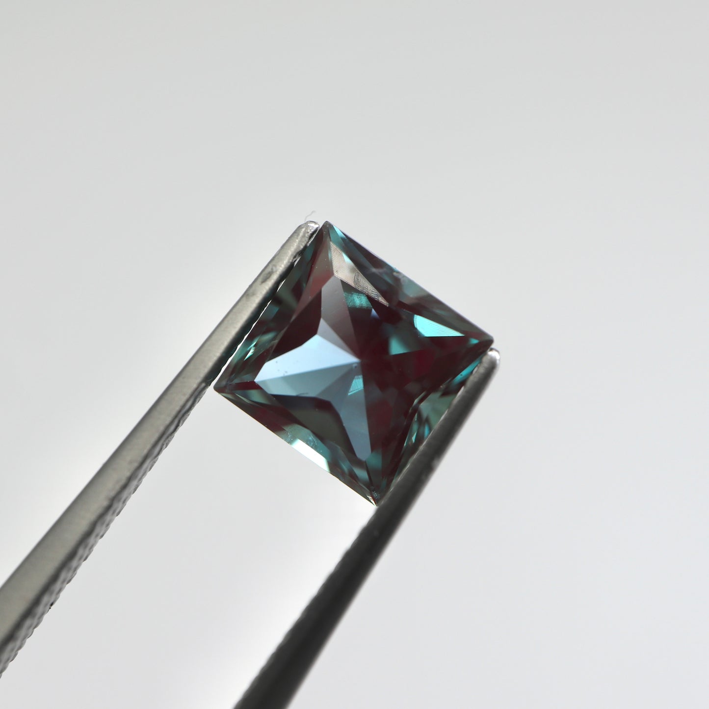 【合成アレキサンドライト1.511ct】【F009】