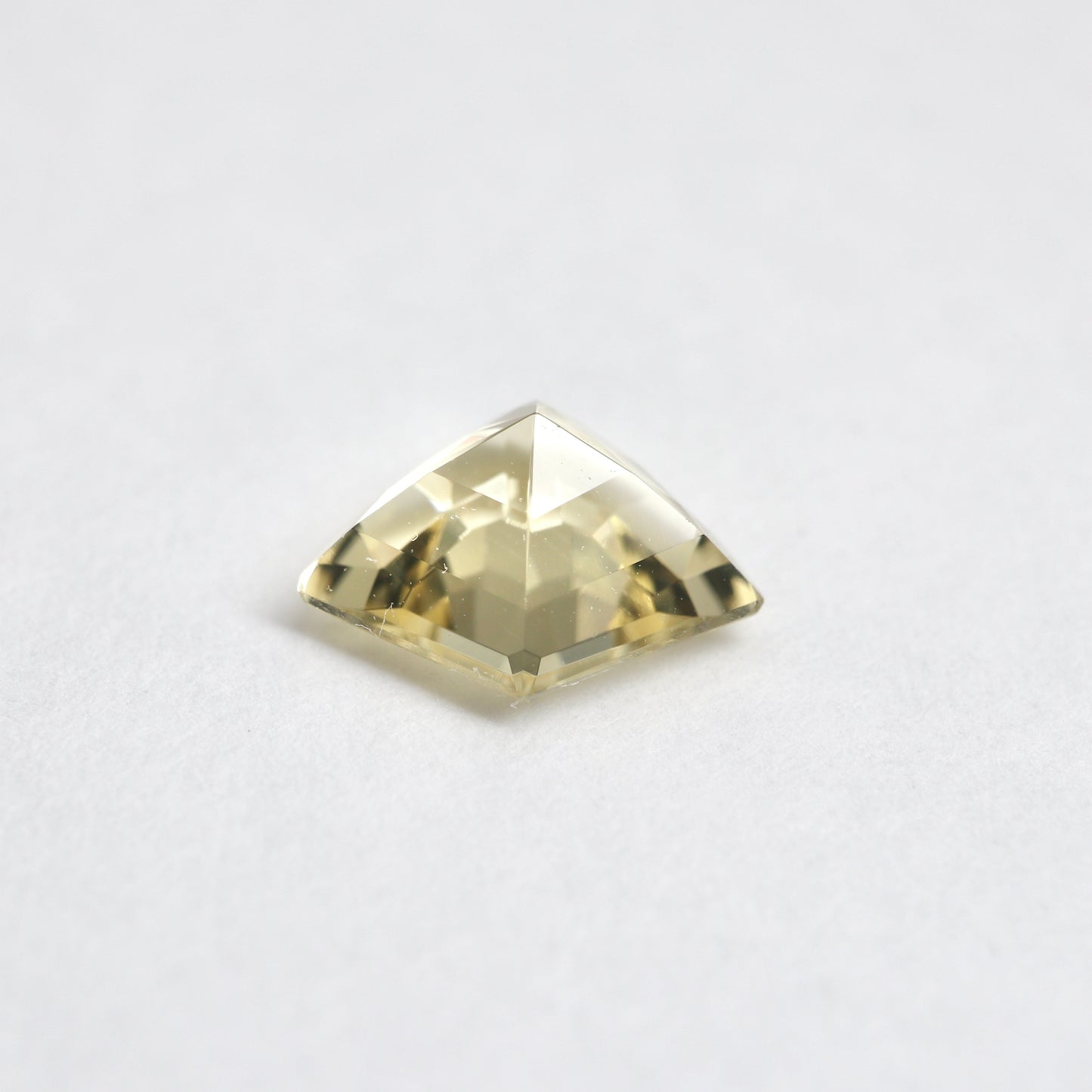 【イエローベリル0.88ct】【D078】