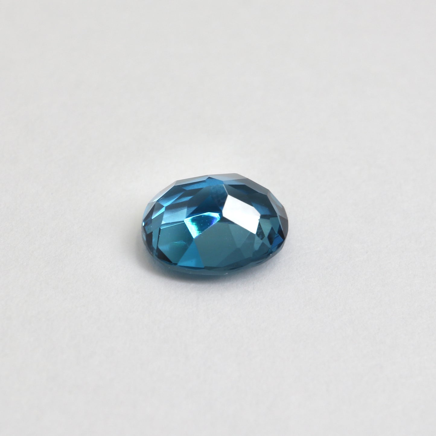 【ブルートパーズ3.45ct】【E008】