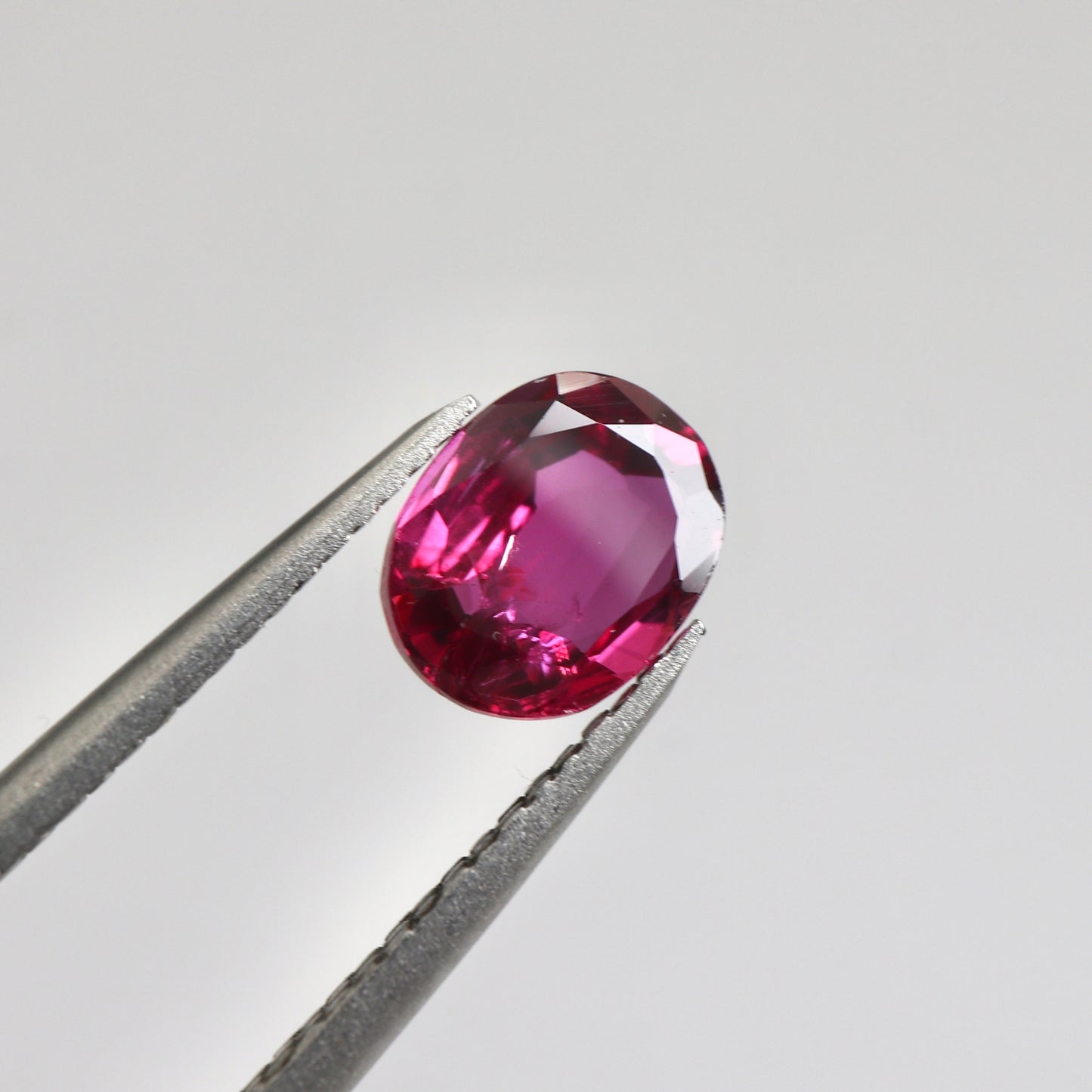 【ルビー0.84ct】【E011】