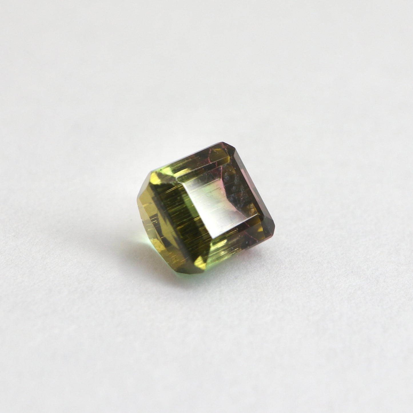 【パーティカラートルマリン0.98ct】【E012】