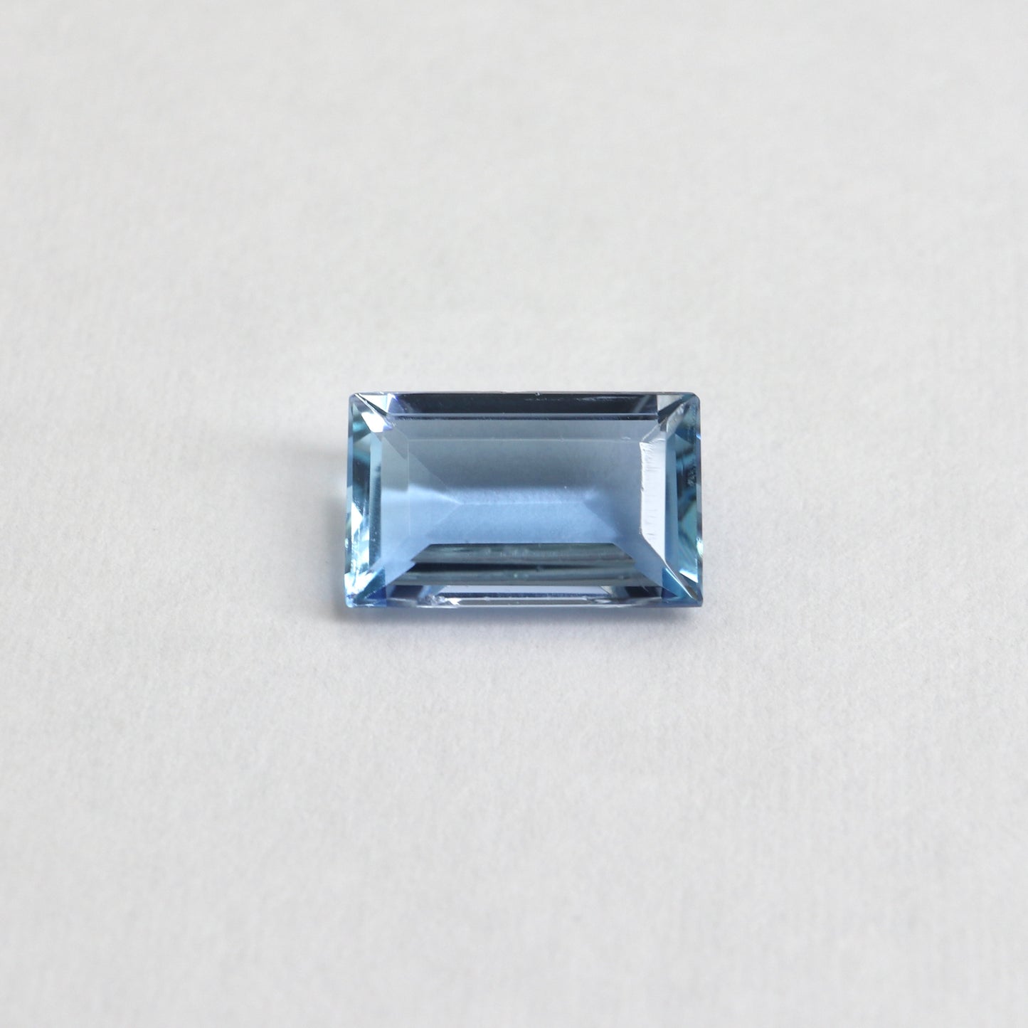 【アクアマリン(サンタマリア)0.941ct】【E019】