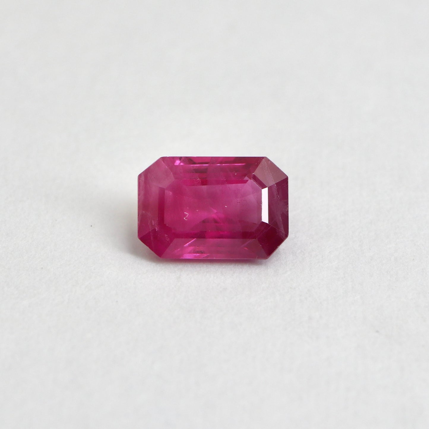 【ルビー0.642ct】【E037】