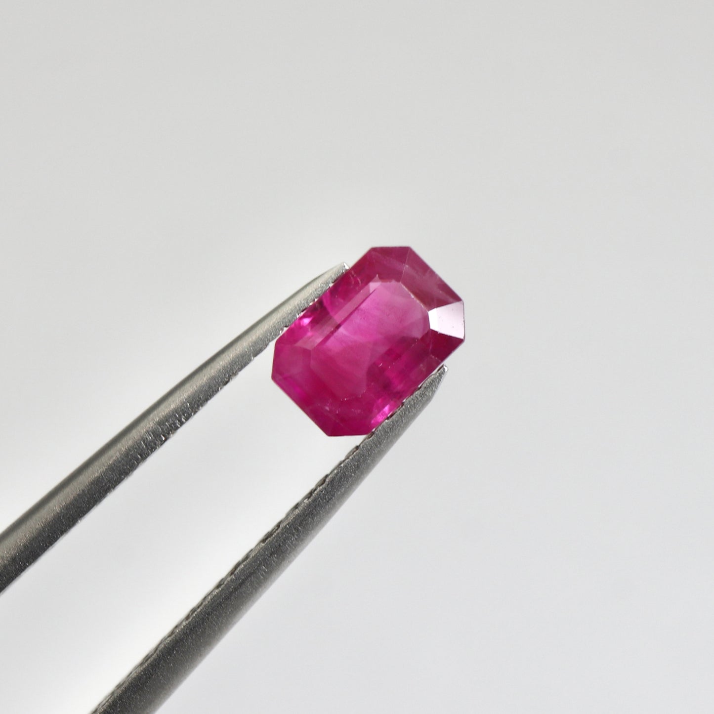 【ルビー0.642ct】【E037】