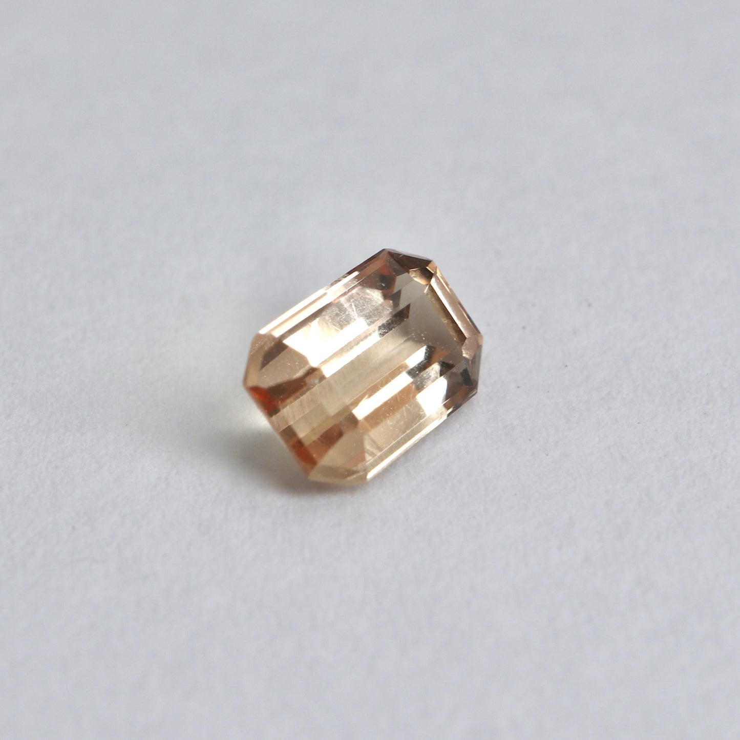 【インペリアルトパーズ0.72ct】【E047】