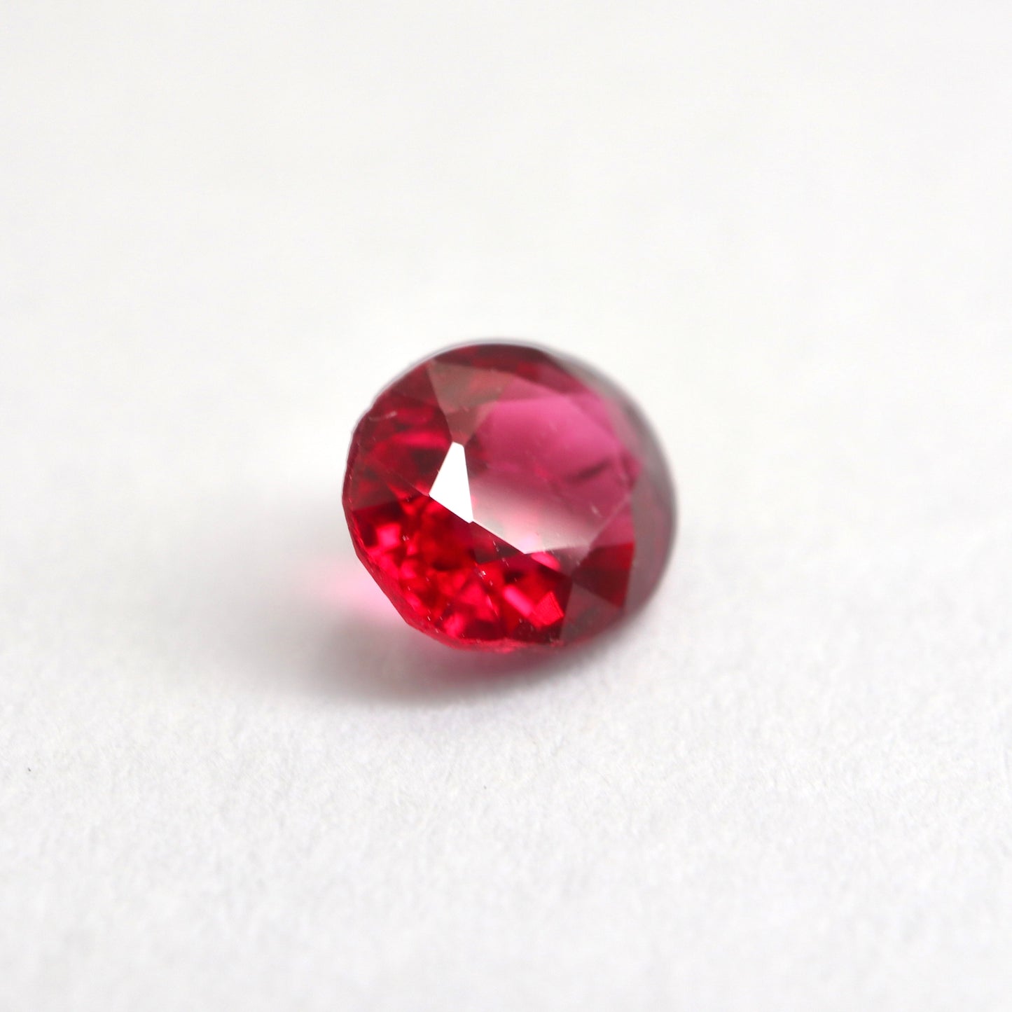 【レッドスピネル0.4ct】【E064】