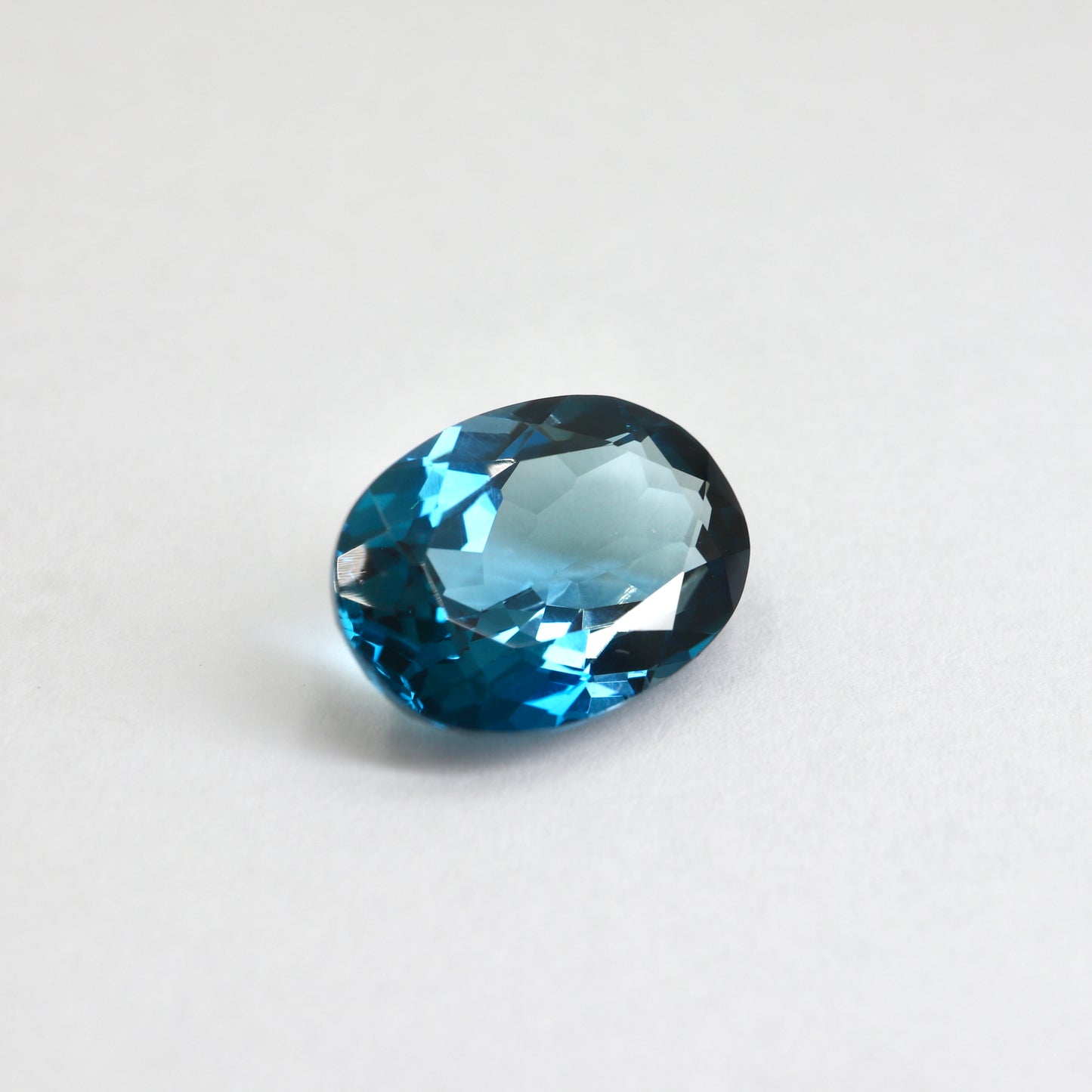 【ブルートパーズ6.357ct】【E096】
