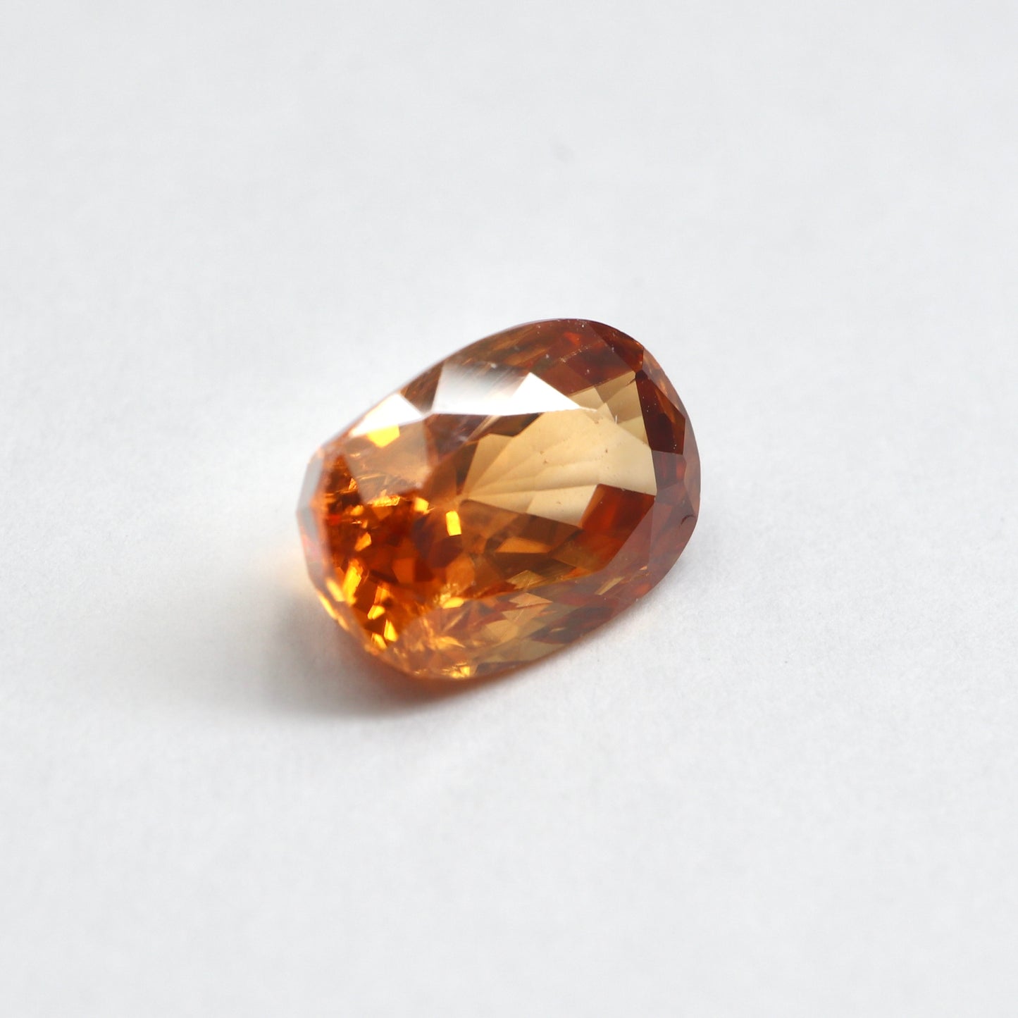 【ジルコン3.86ct】【F035】