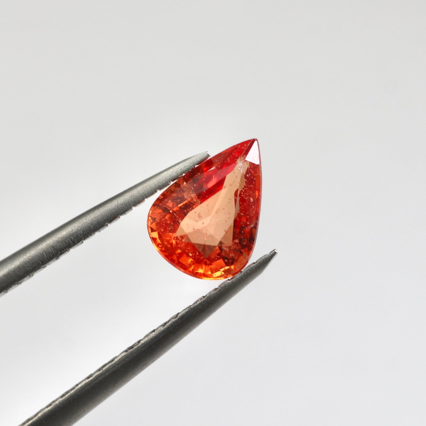 【サファイア0.69ct】【G032】