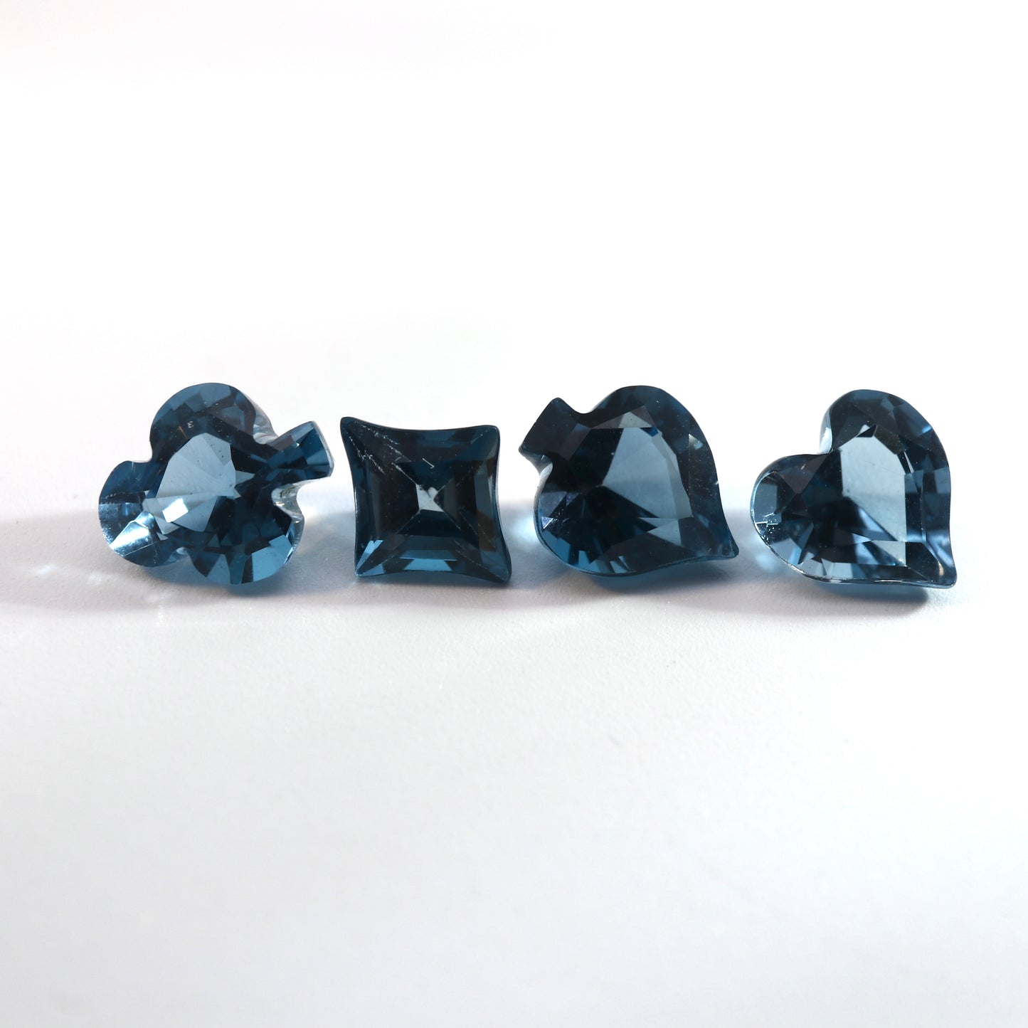 【ブルートパーズ4点セット3.8ct】【B056】
