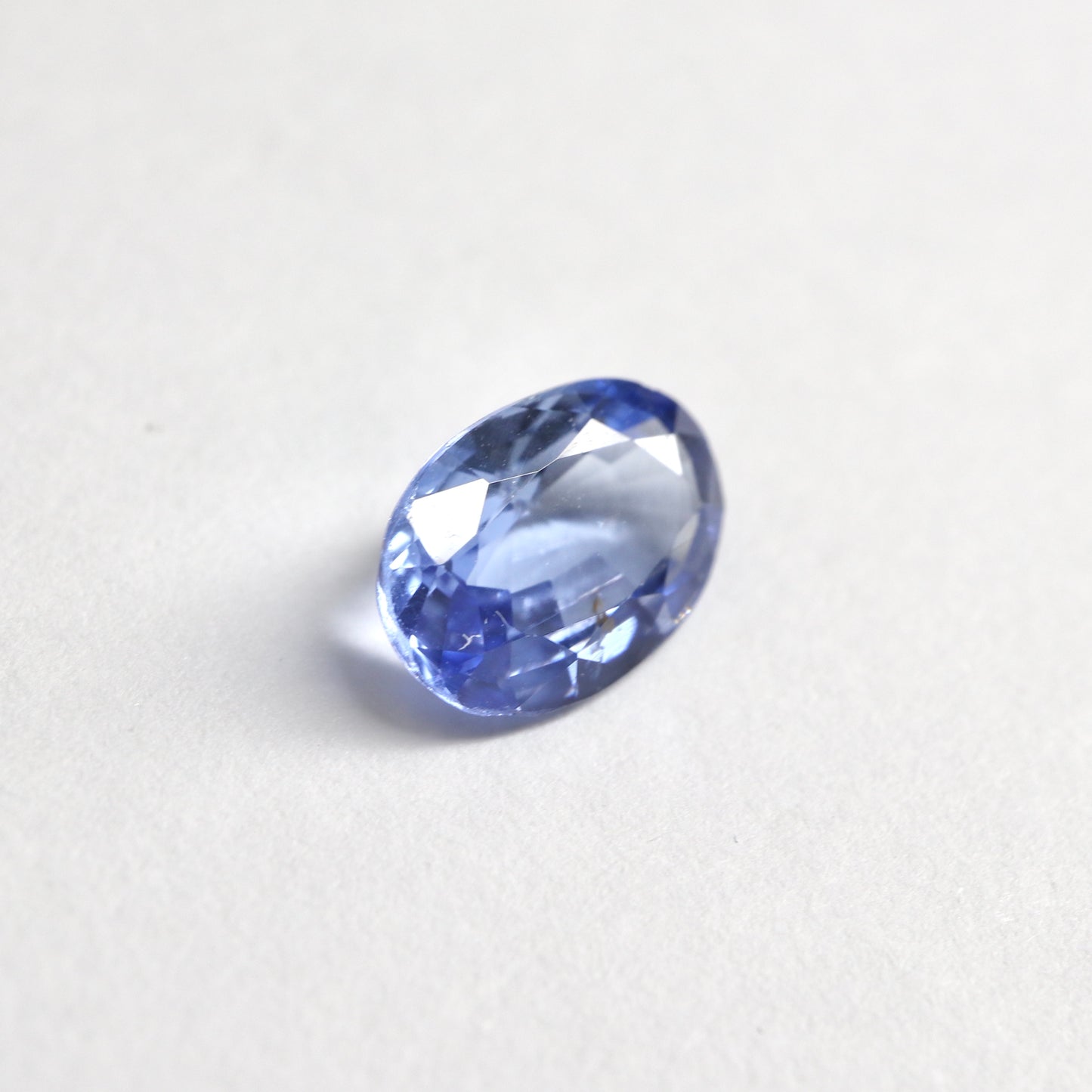【ノーヒートサファイア0.826ct】【C090】