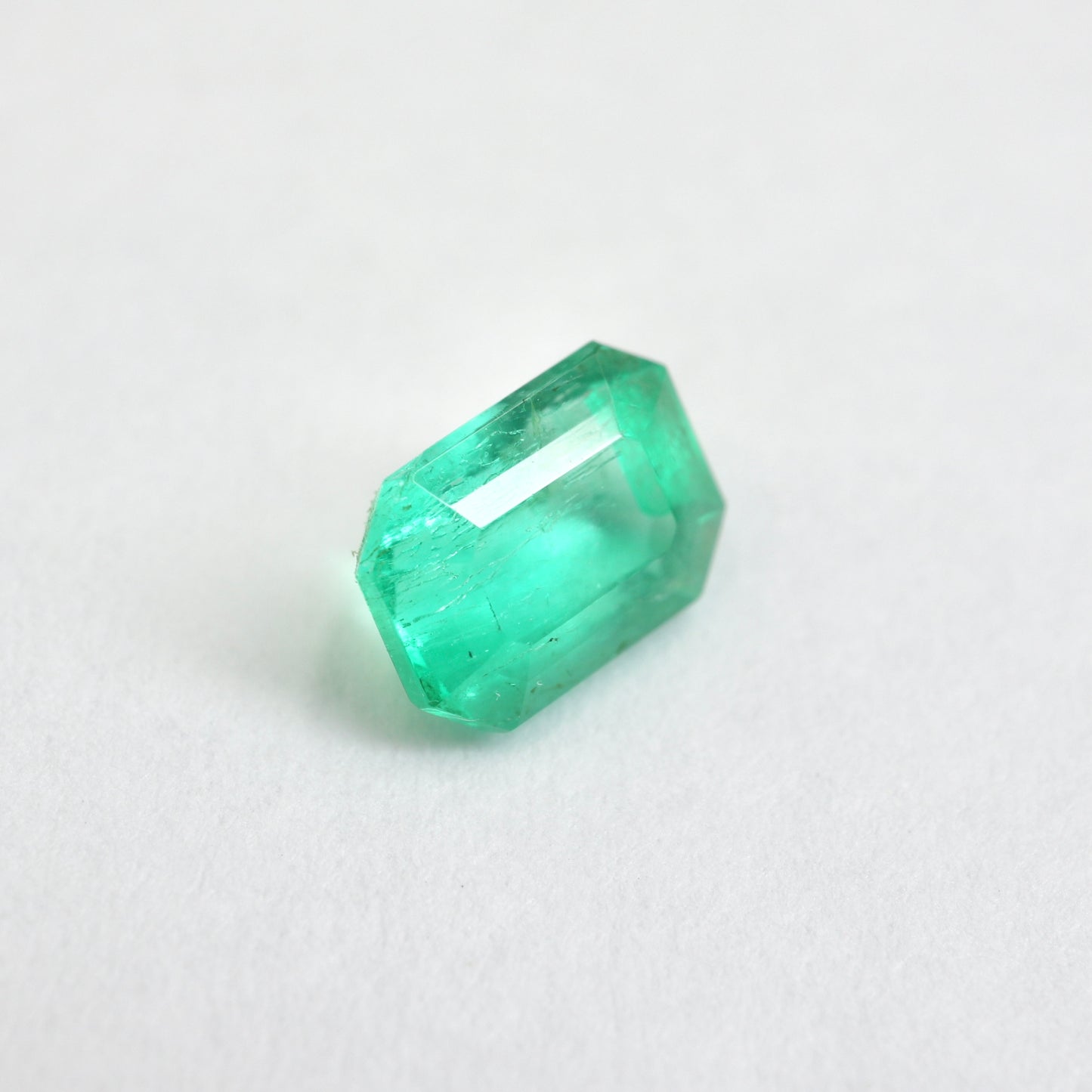 【エメラルド0.7ct】【D024】