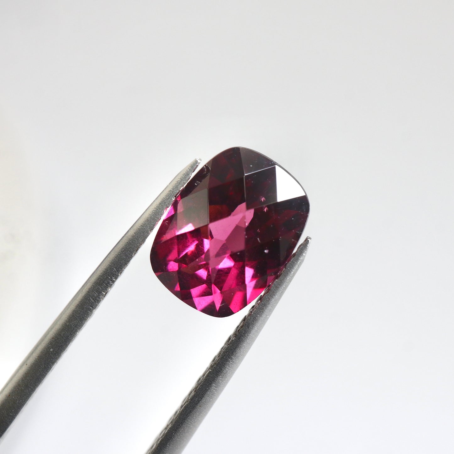 【ロードライトガーネット1.73ct】【D050】