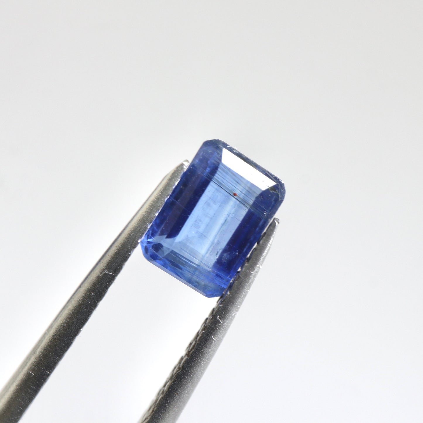 【カイヤナイト0.72ct】【D049】