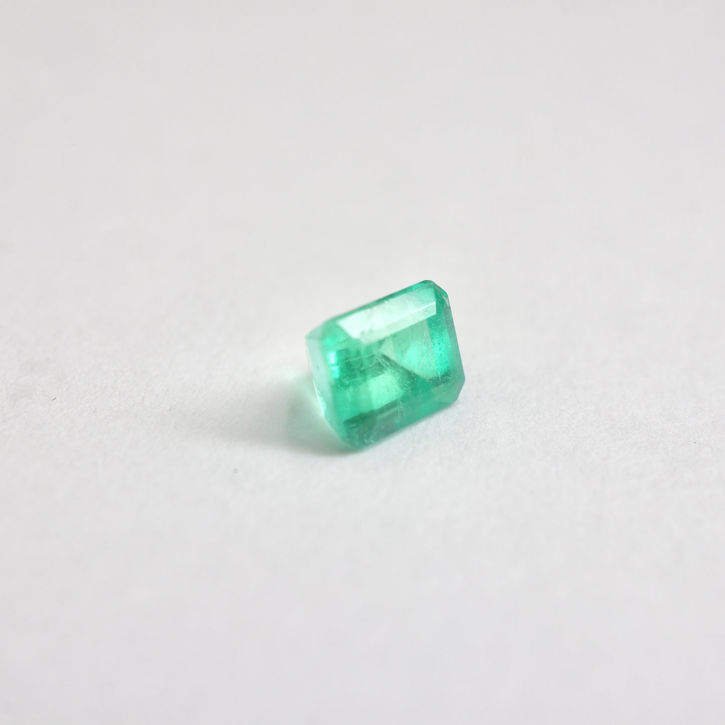 【エメラルド0.37ct】【D043】