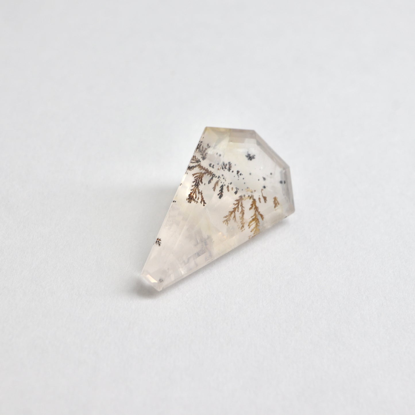 【デンドリッククウォーツ6.61ct】【D033】