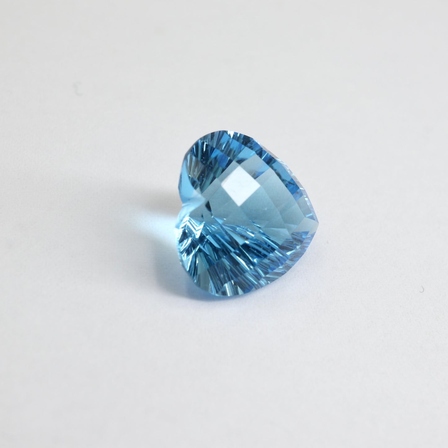 【ブルートパーズ11.59ct】【M070】