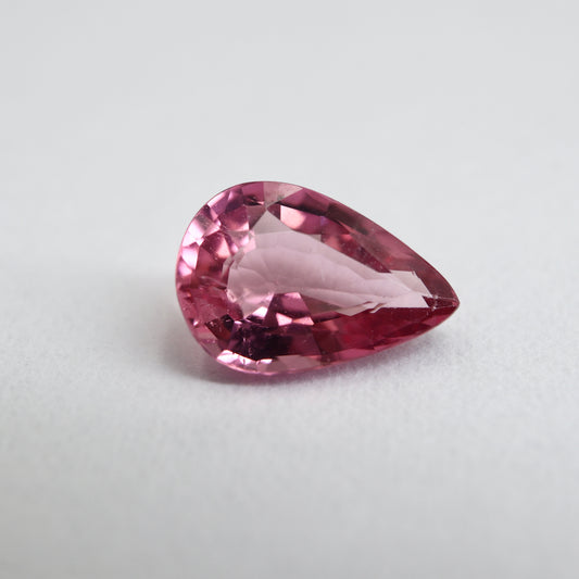 【トルマリン0.675ct】【M084】