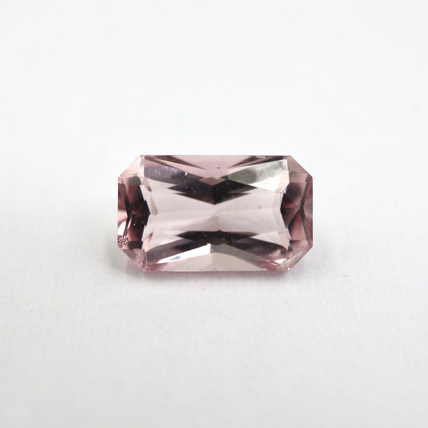 【モルガナイト0.87ct】【N022】