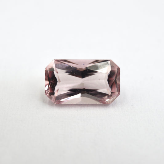 【モルガナイト0.87ct】【N022】