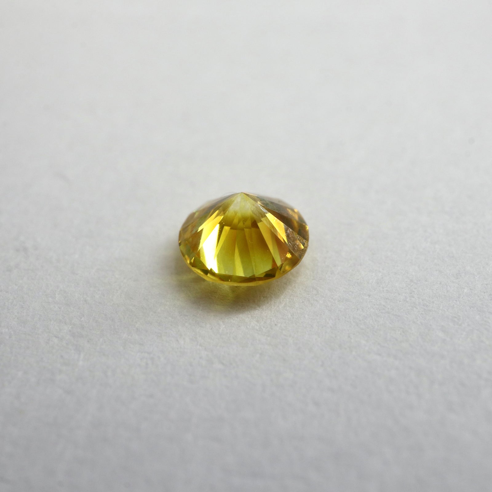 【合成ダイヤモンド0.222ct】【Q022】