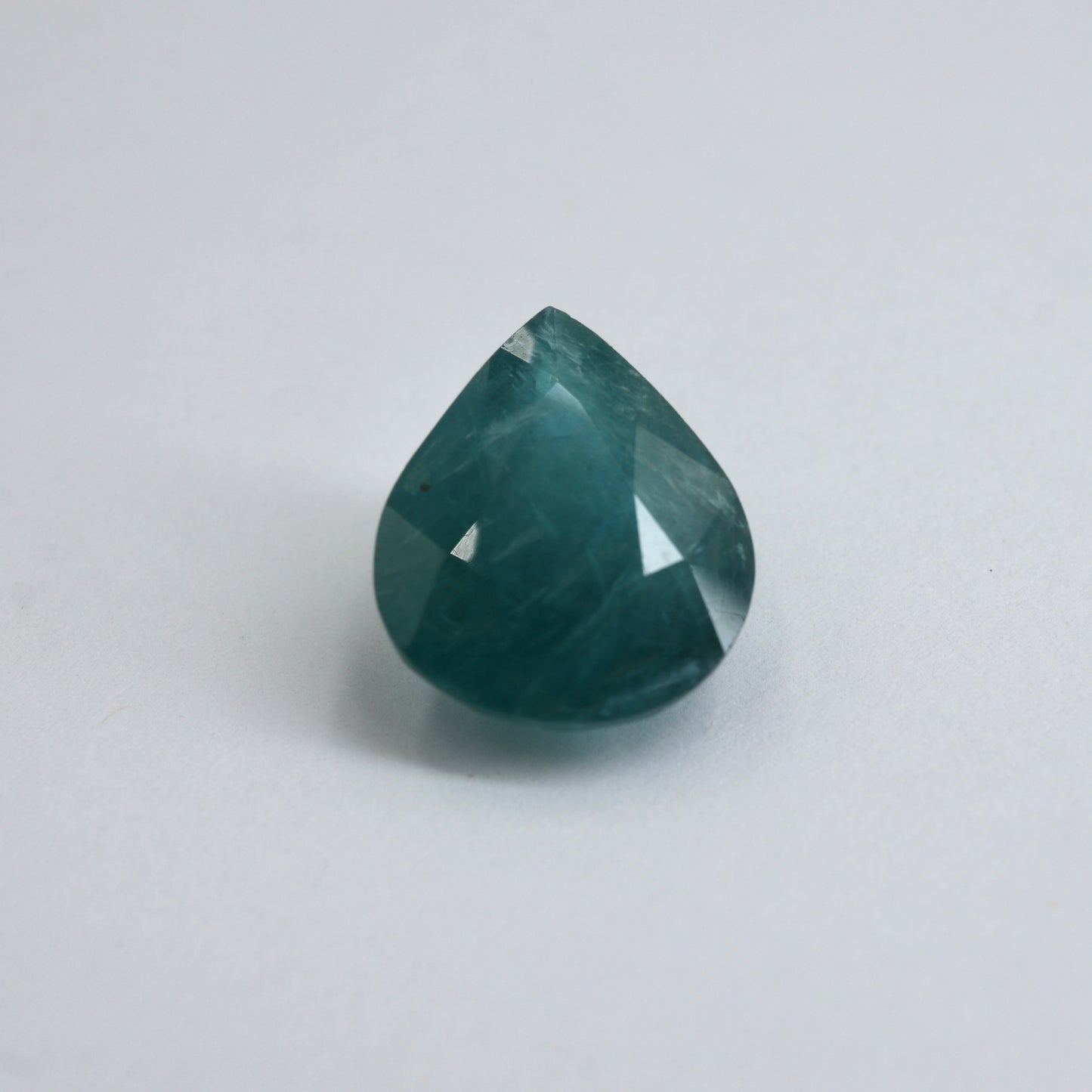 【天然グランディディエライト6.38ct】【O083】