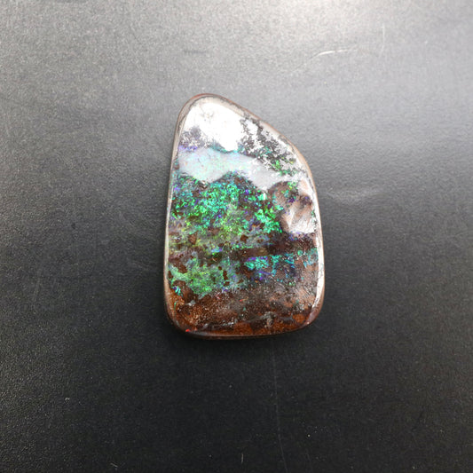 【ボルダーオパール9.431ct】【N117】