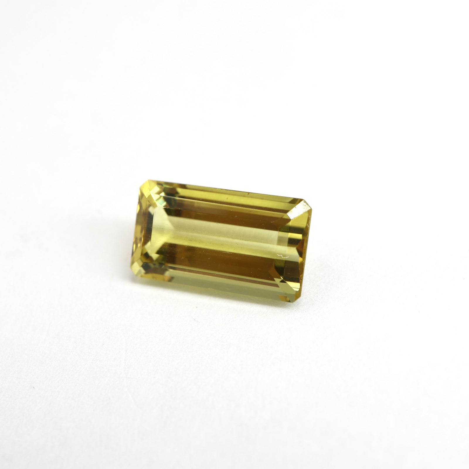 【天然イエローベリル2.636ct】【Q033】