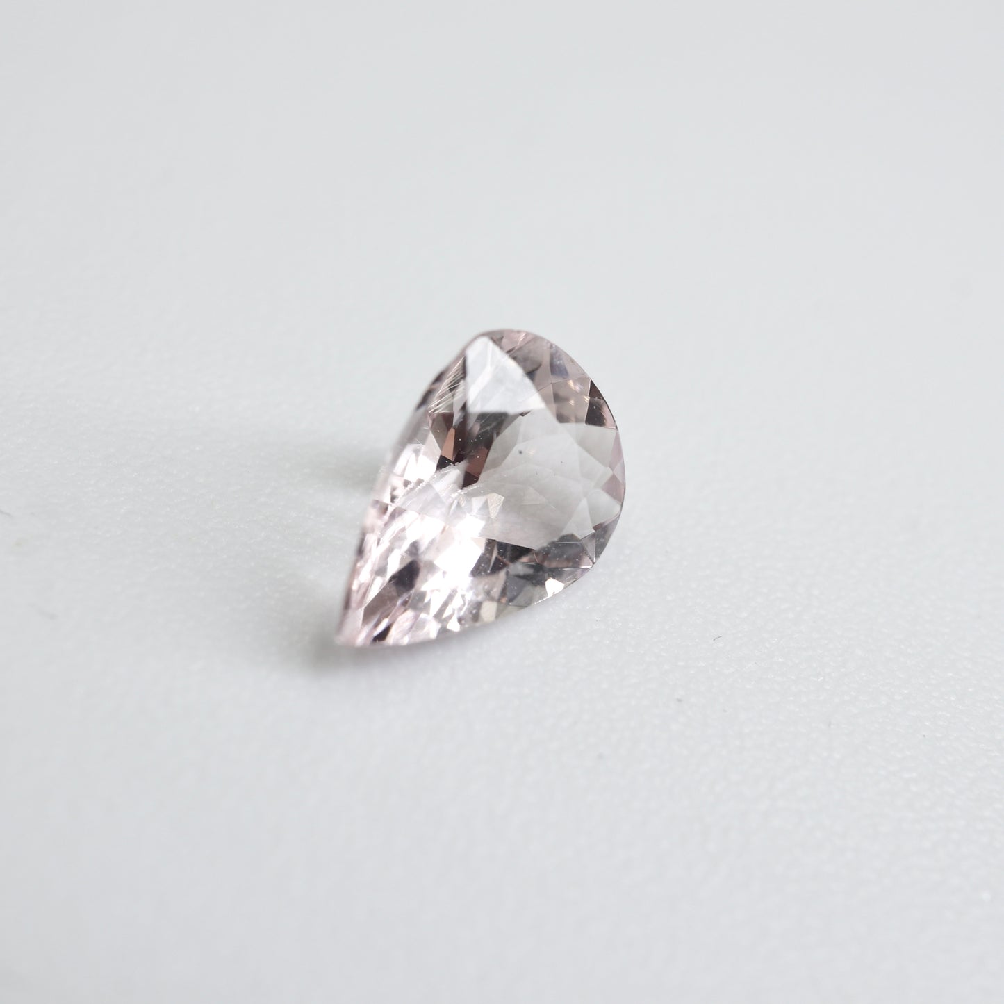 【モルガナイト0.87ct】【L036】