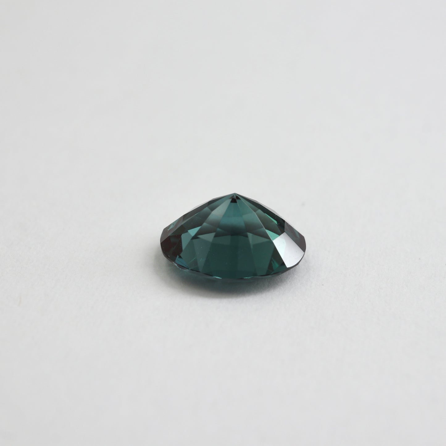【シンセティックアレキサンドライト2.26ct】【M027】