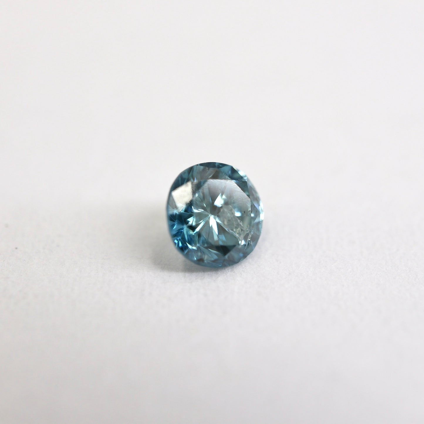 【ブルーダイヤモンド0.307ct】【O032】