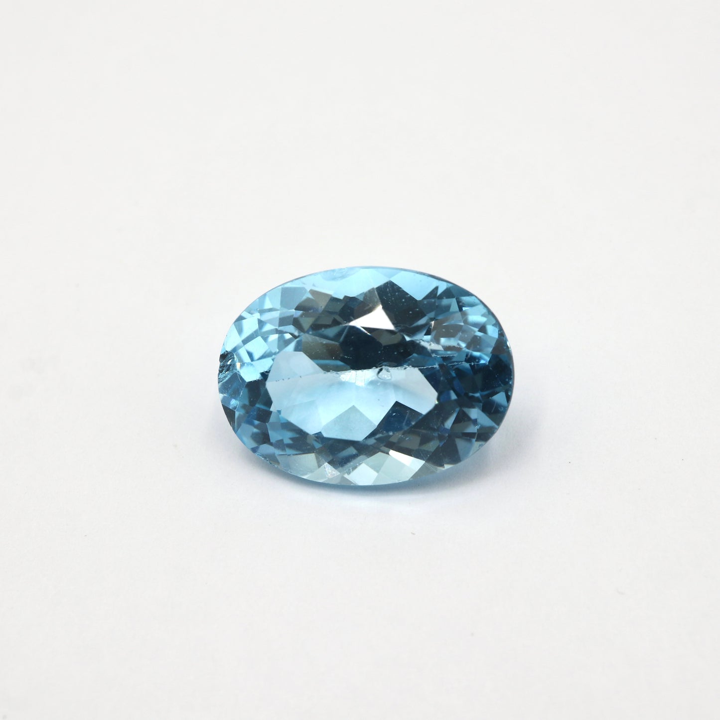 【天然ブルートパーズ15.766ct】【P047】