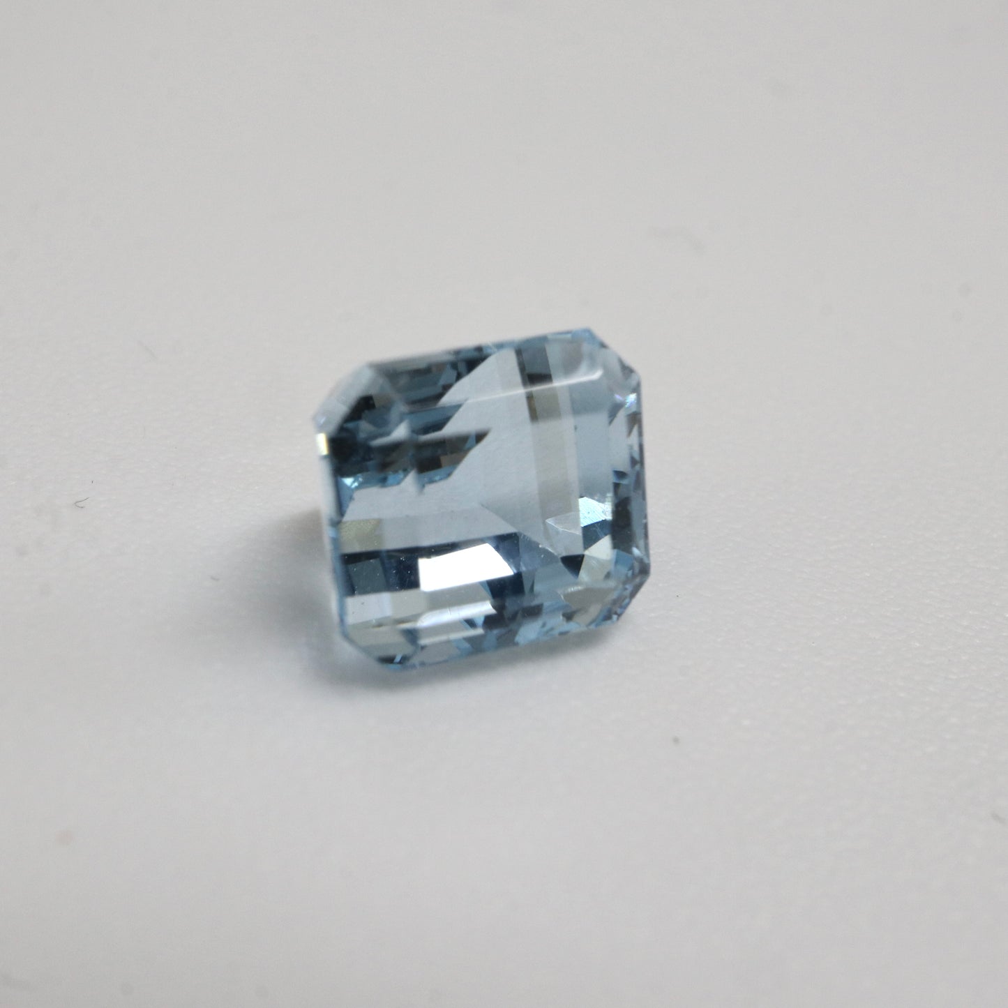 【アクアマリン1.975ct】【L028】