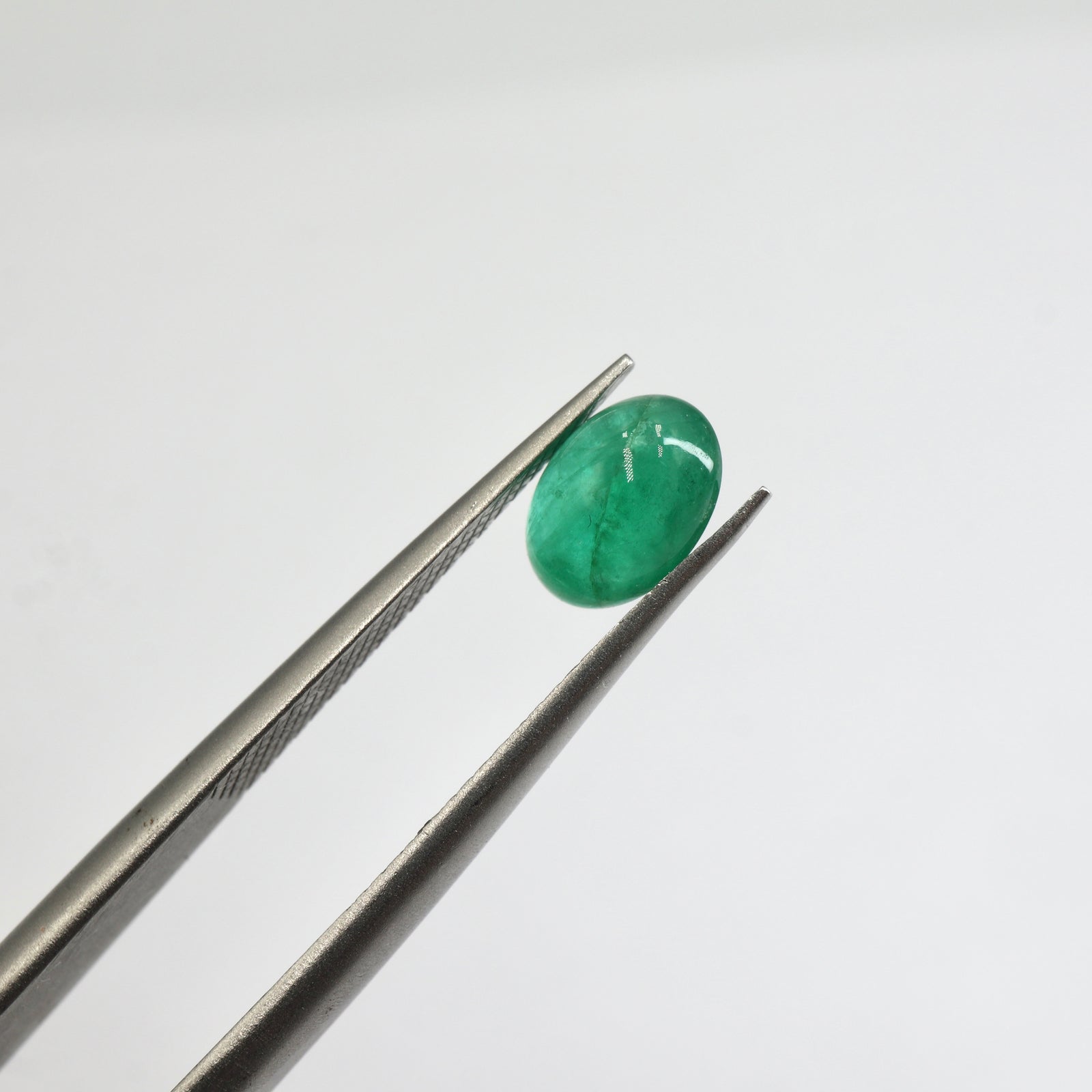 【天然エメラルド0.89ct】【Q019】