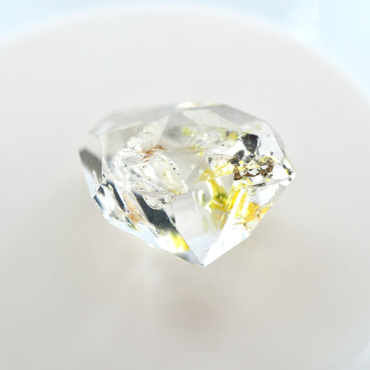 【オイルインクォーツ12.93ct】【B110】