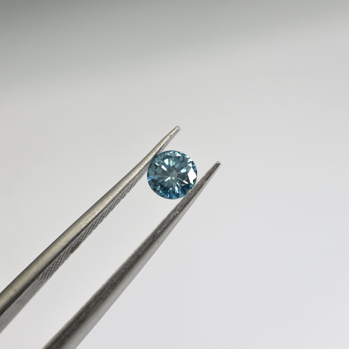 【ブルーダイヤモンド0.307ct】【O032】