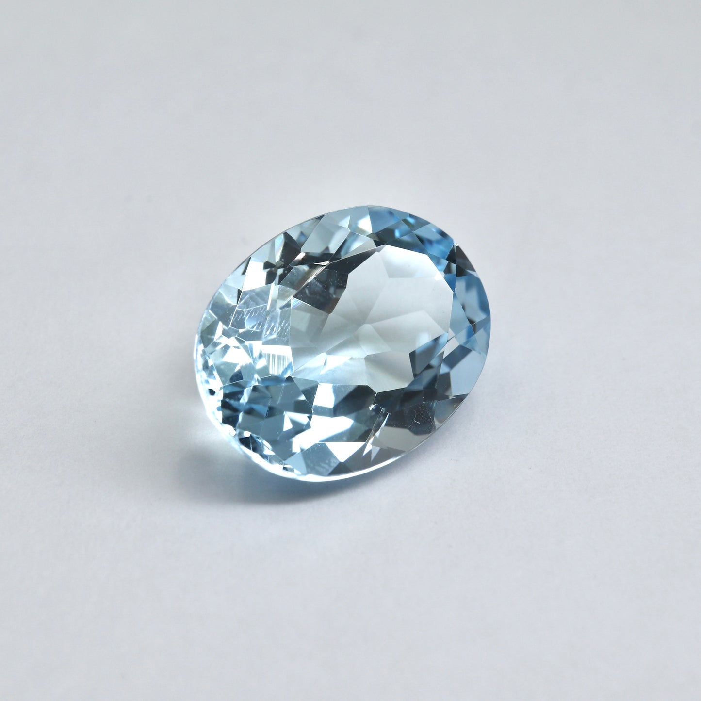 【ブルートパーズ10.72ct】【F033】