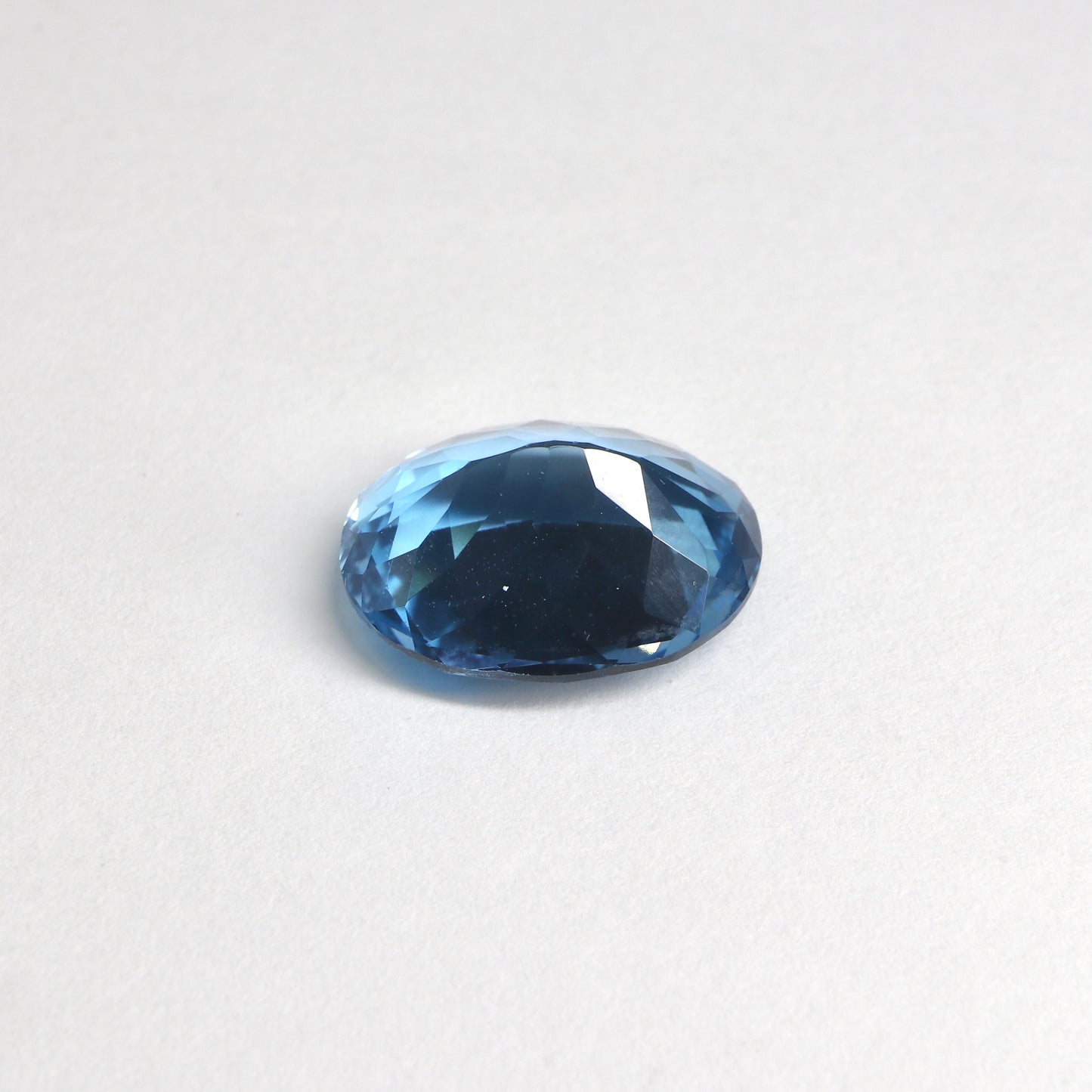 【ブルートパーズ11.66ct】【C092】