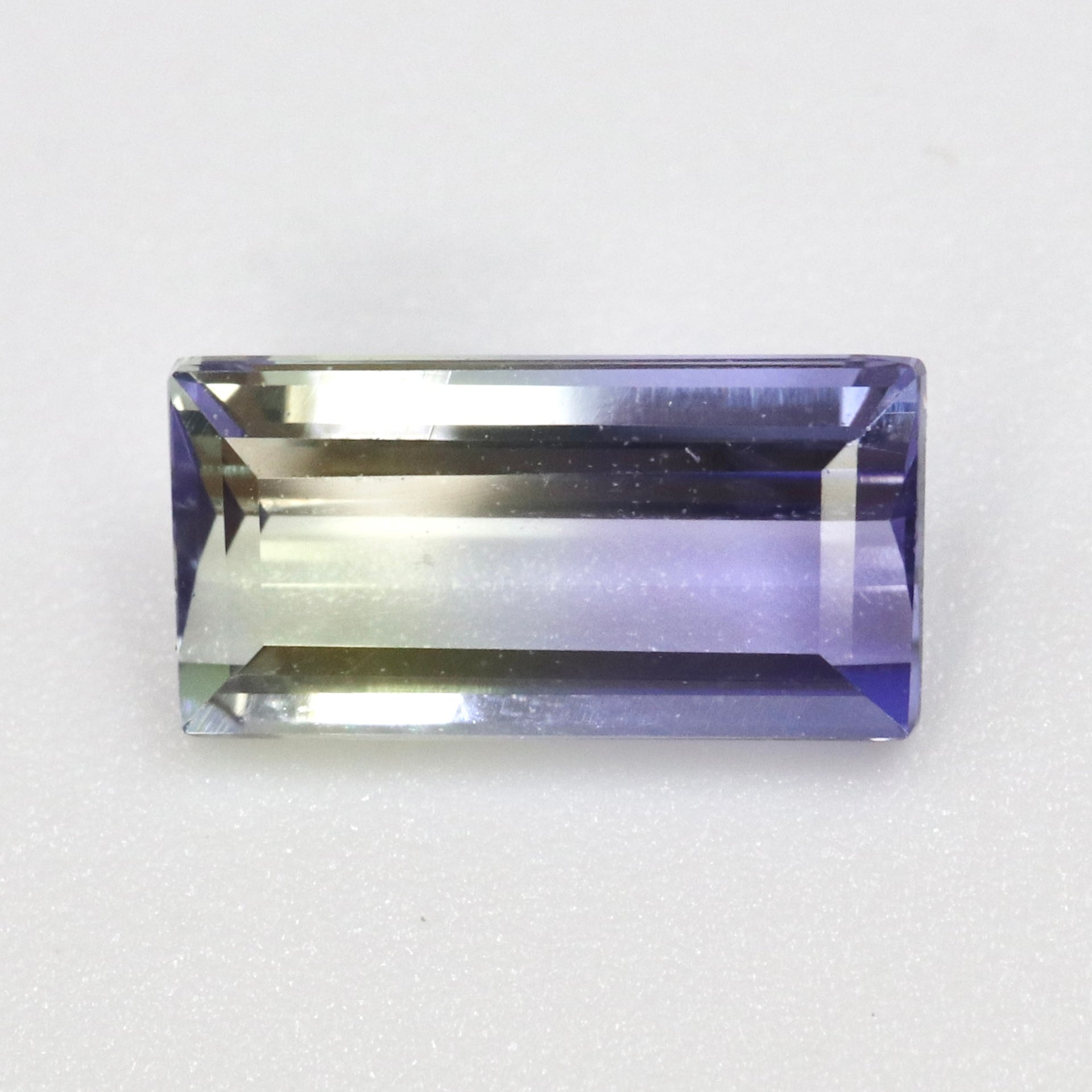 天然バイカラーゾイサイト 0.645ct 】鑑別書付【F015】 – POCKET BY 