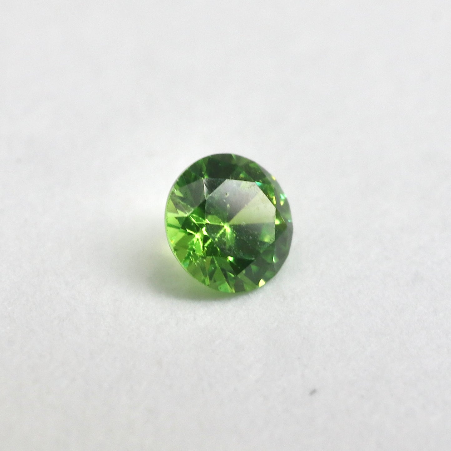 【デマントイドガーネット0.055ct】【D005】