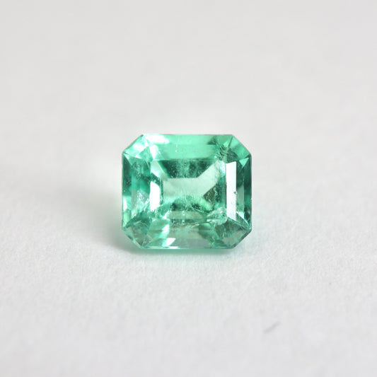 【エメラルド0.51ct】【D061】